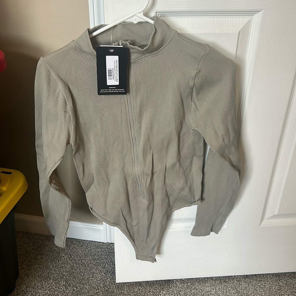Pretty Little Thing Grey Contour Bodysuit.